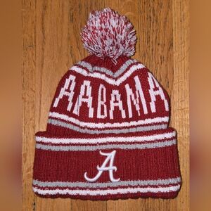 Fan Favorite Alabama Crimson Tide Cuffed Pom Beanie Crimson & White